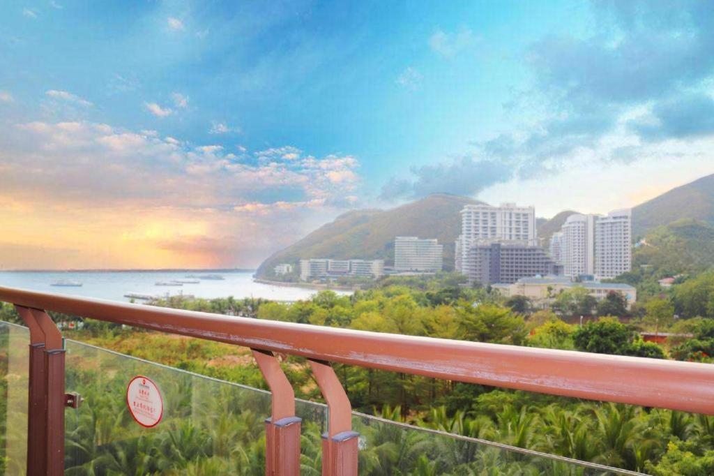 Sanya Shanghai Huating Boutique Resort Hotel Dış mekan fotoğraf